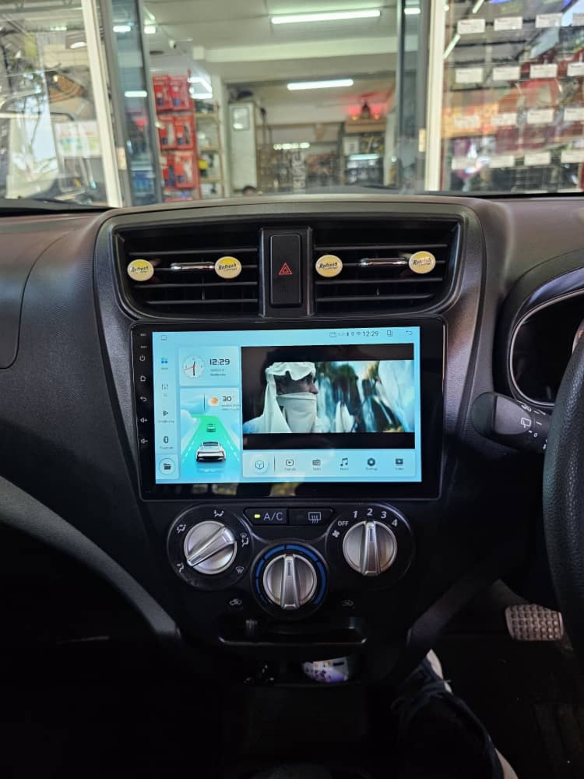 Axia 9'' ANDROID MULTIMEDIA PLAYER