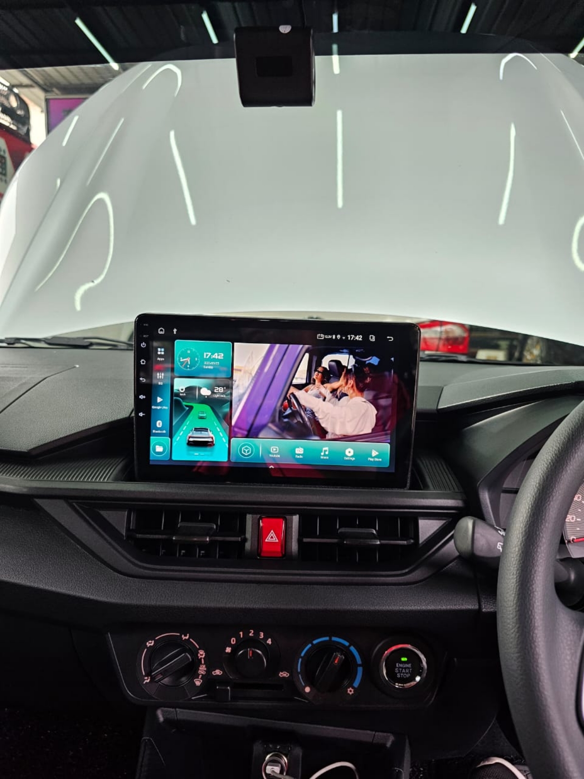 Axia 10'' ANDROID MULTIMEDIA PLAYER