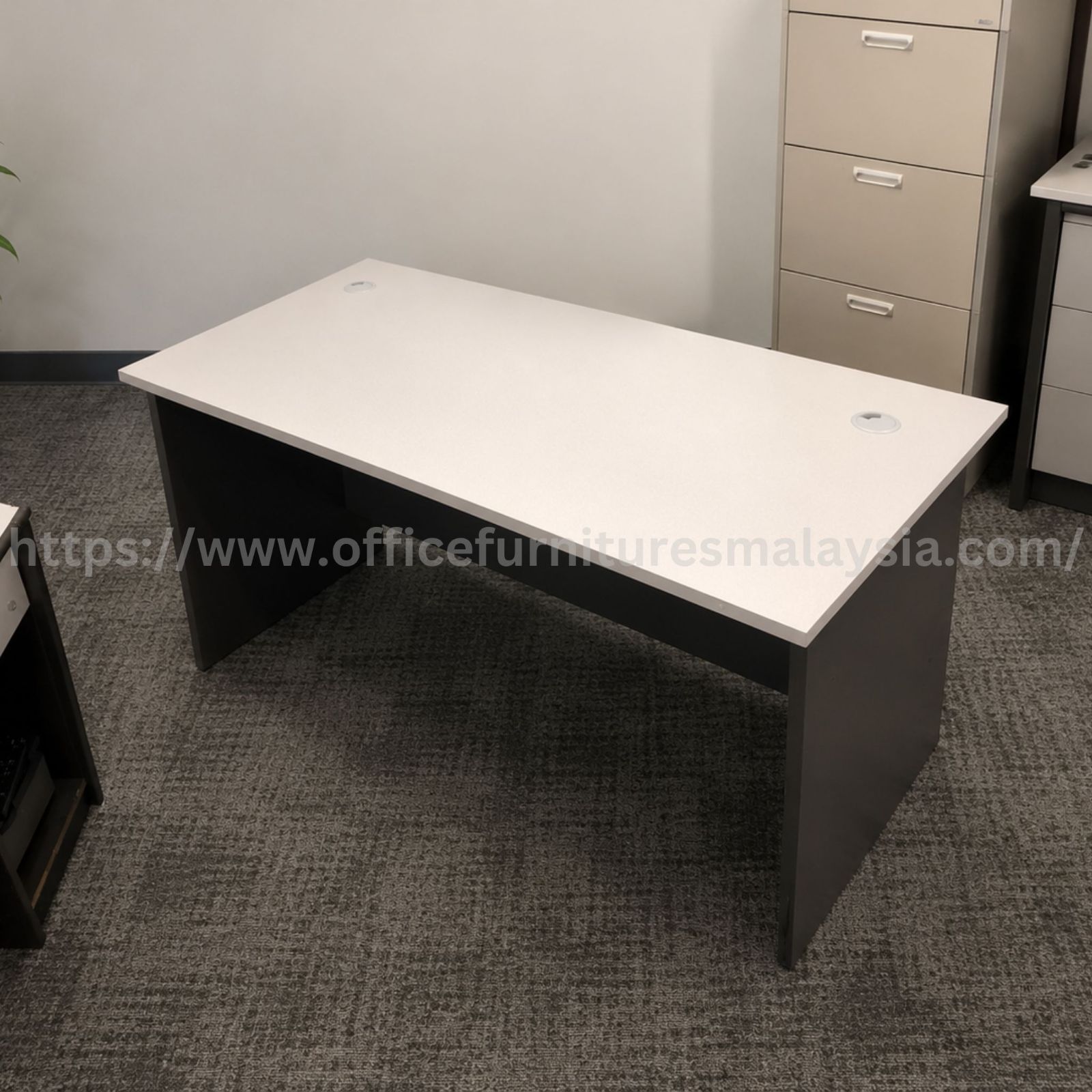 5 ft Office Budget Table Mont Kiara, 50480 Kuala Lumpur, Malaysia. MAY 2026