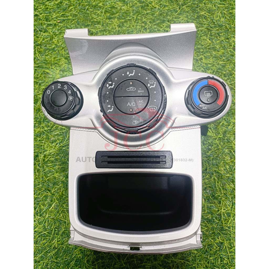 FORD FIESTA MK7 1.6 AIRCOND CONTROLLER SWITCH PANEL [2E-4A-D2440]