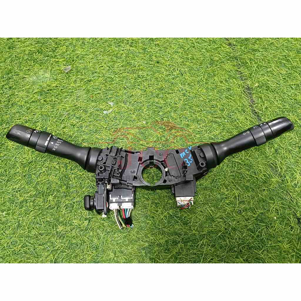 TOYOTA HARRIER MCU35 3.0 1MZ-FE SIGNAL AND WIPER CONTROL SWITCH [2G-3C-D2403]