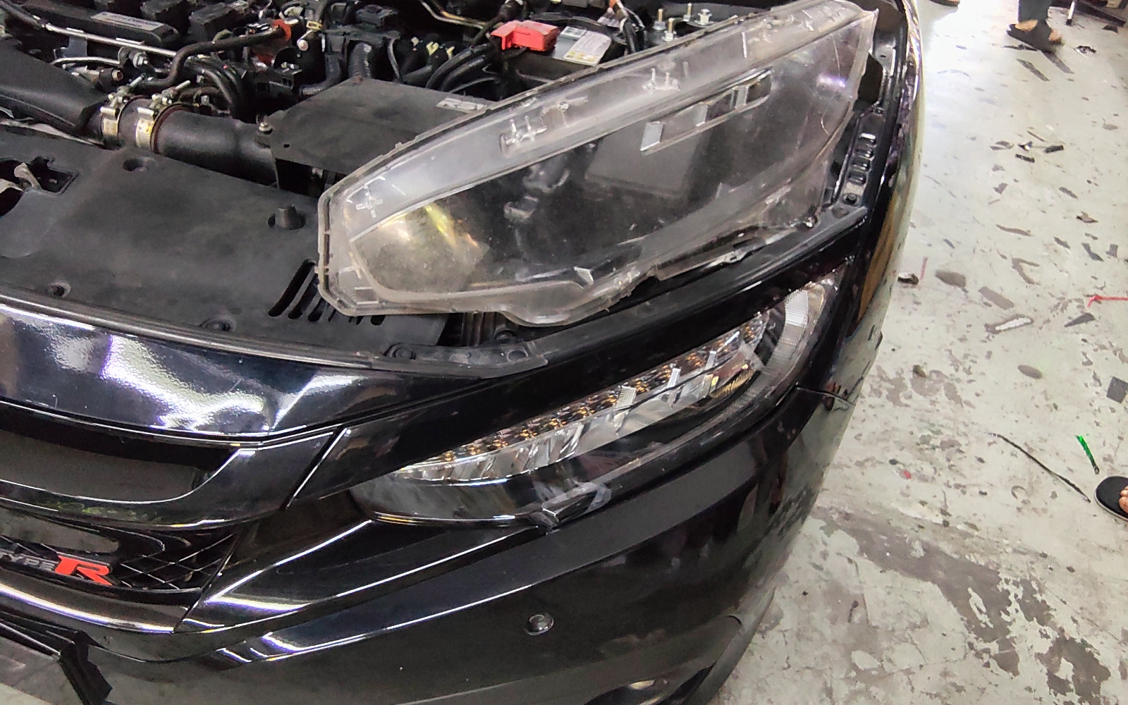 CIVIC FC HEAD LAMP COVER 