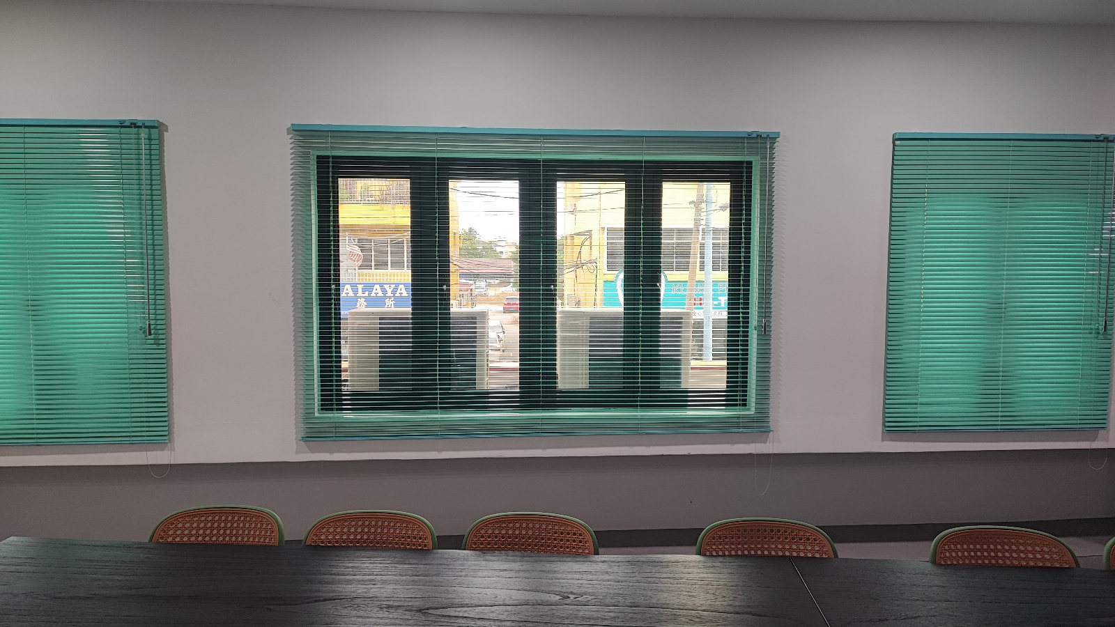 Aluminium Material Venetian Blind, Lights And Privacy Control 