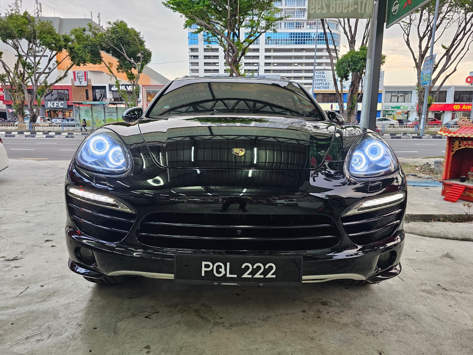 CAYENNE custom head lamp DRL