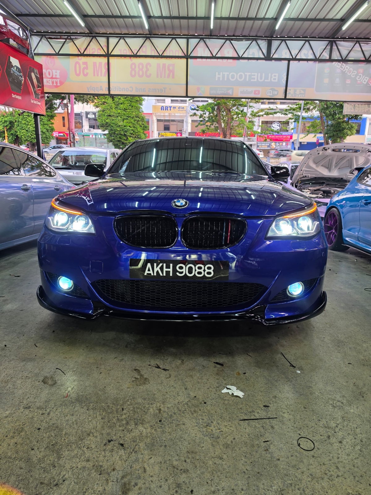 BMW E60 custom head lamp projector