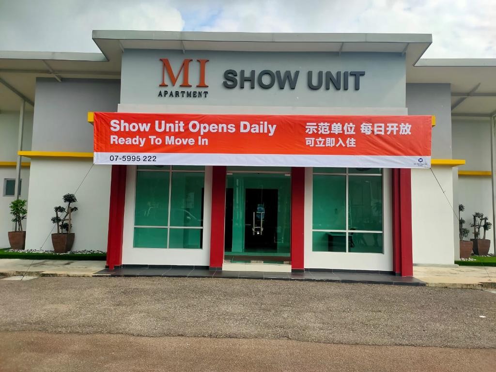 Show Unit Banner with Installation