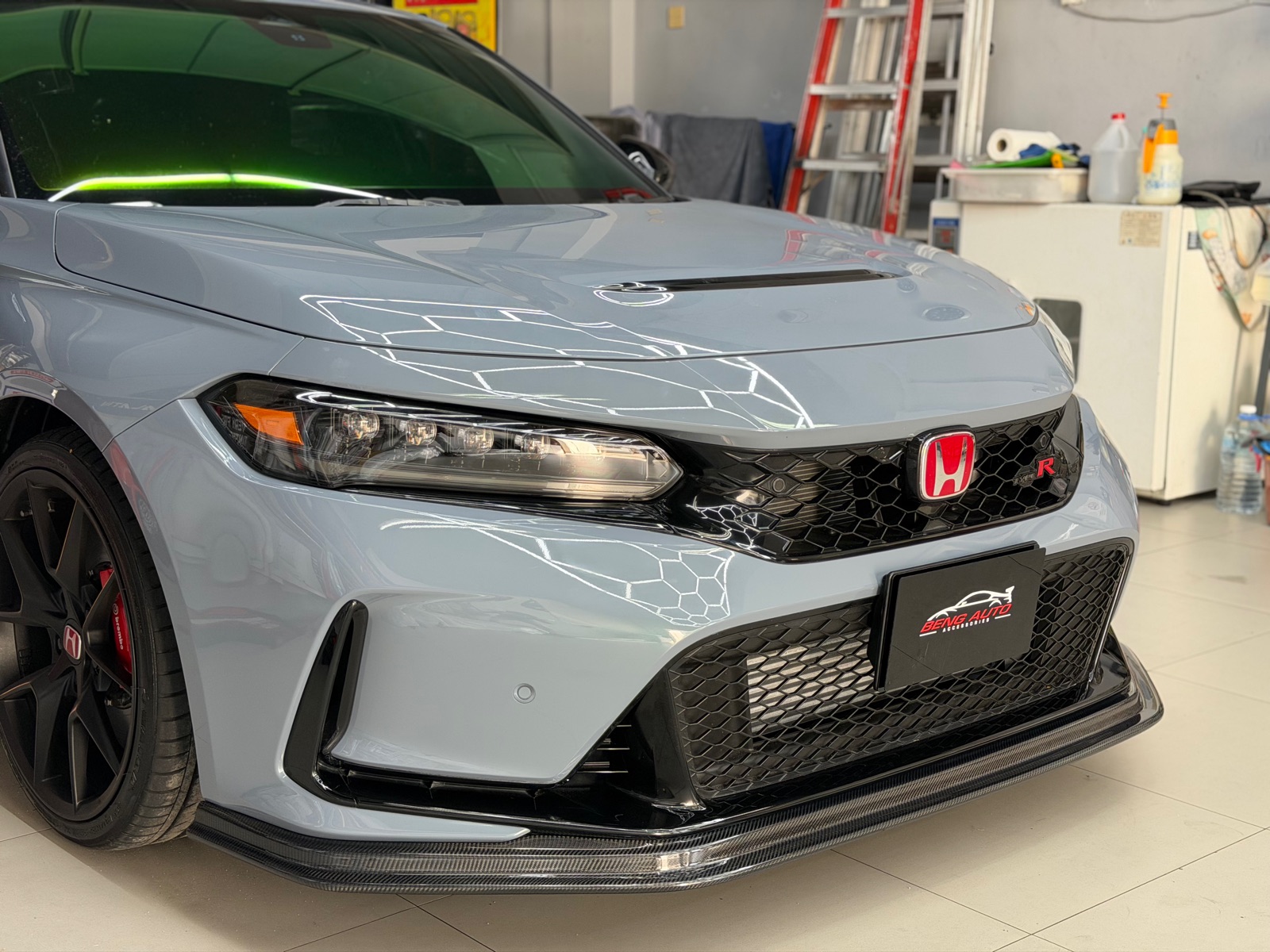 GU DESIGN CARBON FRONT LIPS
