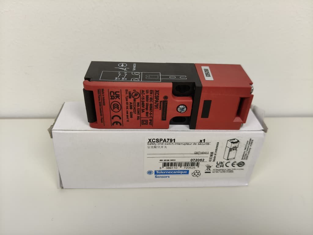 Telemecanique XCSPA791 Safety Switch Malaysia