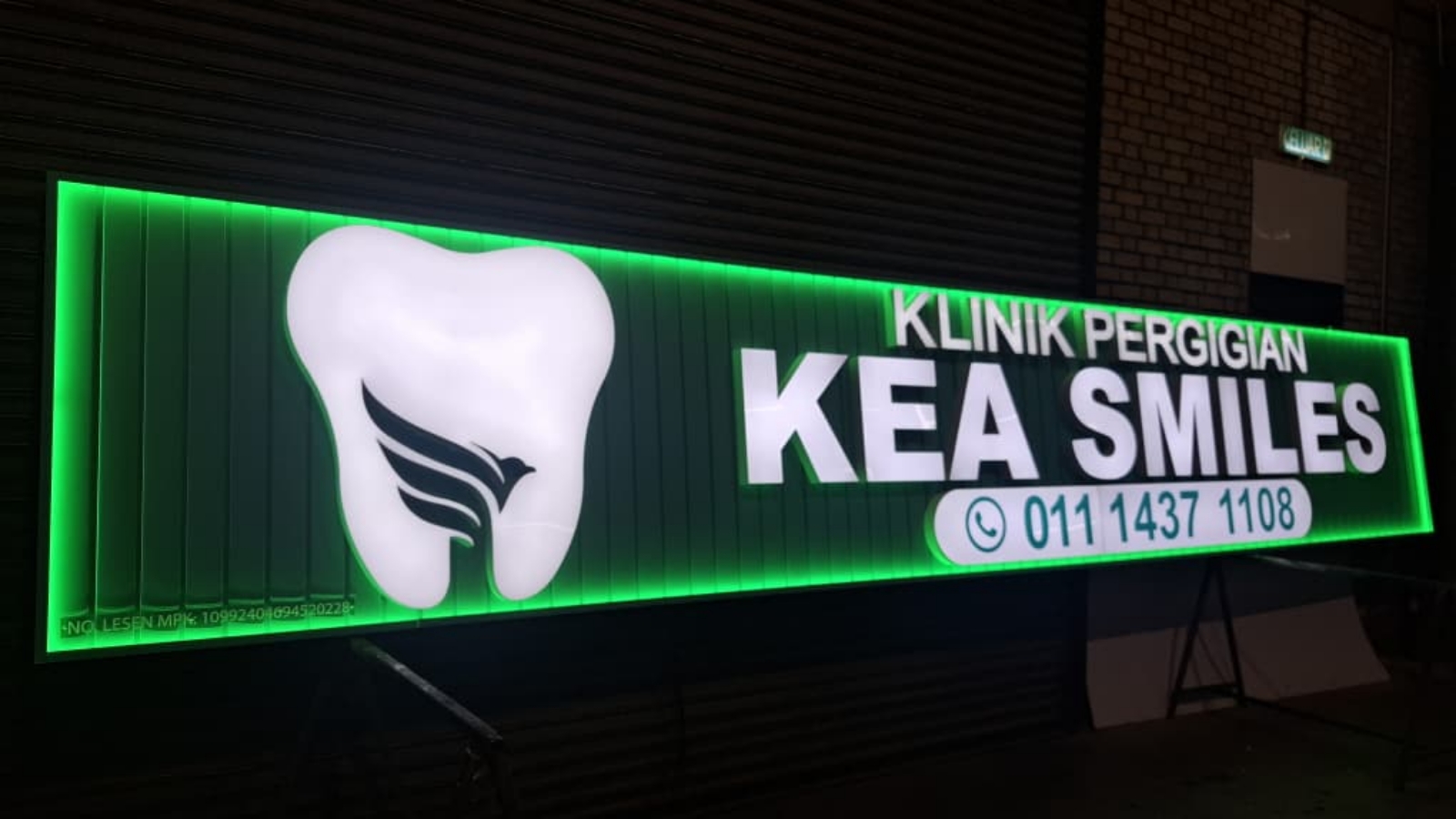 EXCLUSIVE 3D LED FRONT-LIT WITH 4-SIDE L ANGLE LIGHTED FRAME DENTAL KLINIK SIGNBOARD FABRICATOR IN SUBANG JAYA & JALAN USJ