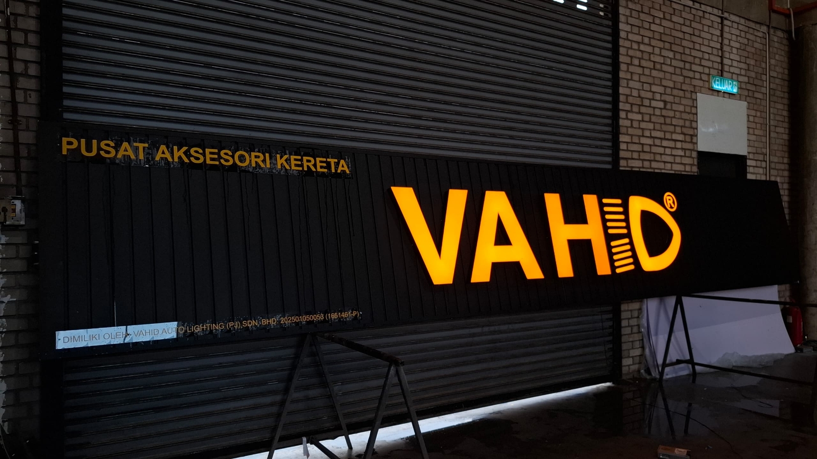 PAKAR PAPAN TANDA RESTORAN BISTRO 3D LED FRONT-LIT DENGAN TAPAK ALUMINIUM DI CHERAS & TAMAN CONNAUGHT