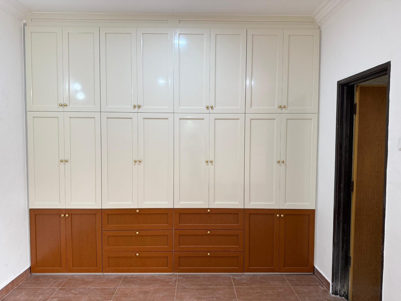 Aluminium Wood Grain Wardrobe @ Sungai Buloh, Selangor 