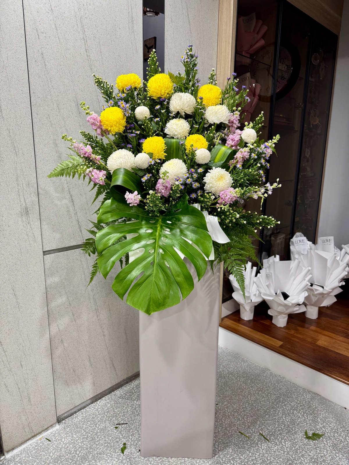 Condolences Flower 175