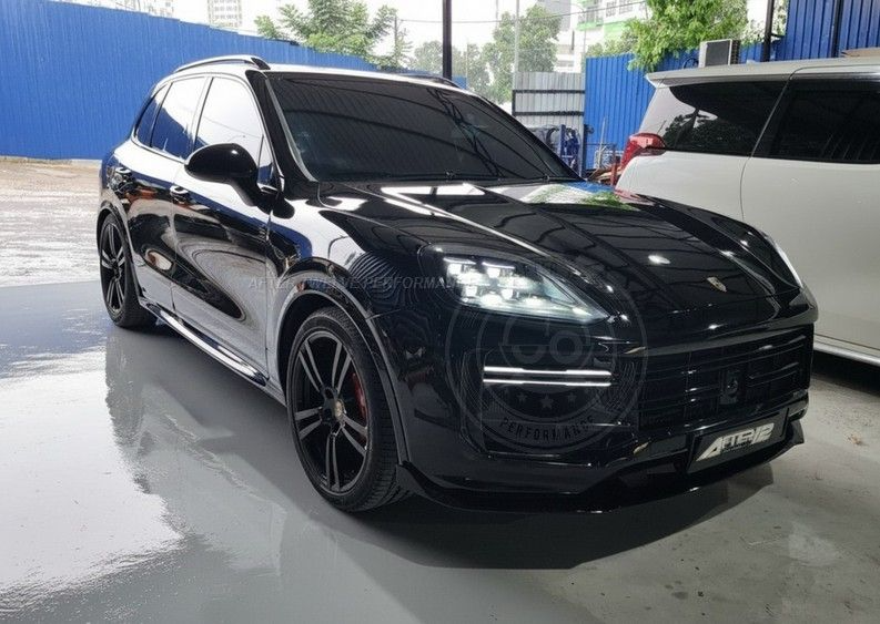 PORSCHE