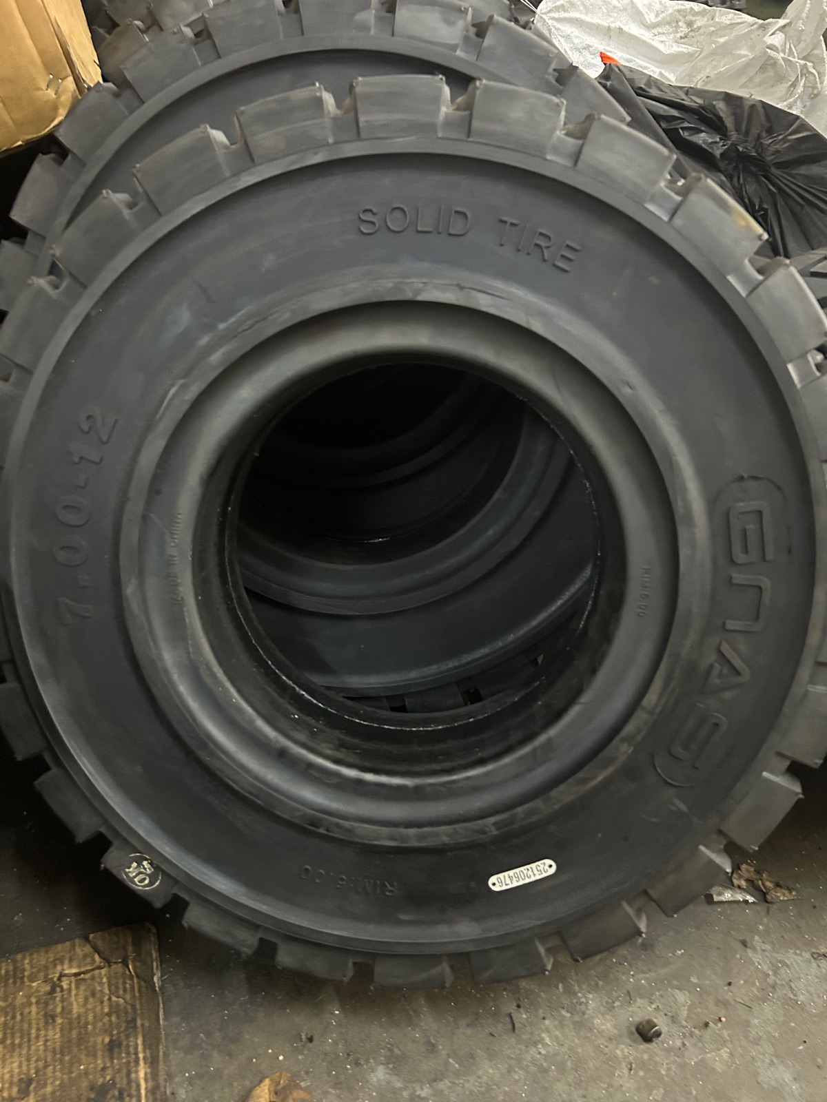 Forklift Tyre 7.00-12 Solid Tyre | Heavy Duty Industrial Forklift Tire
