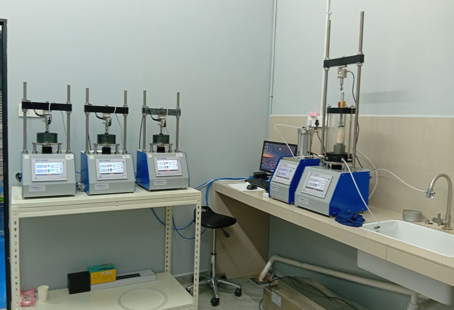 SUCESSFULL INSTALLATION AND TRAINING OF ONE DIMENSIONAL CONSOLIDATION AND TRIAXIAL TESTING SYSTEM IN KULAI, JOHOR
