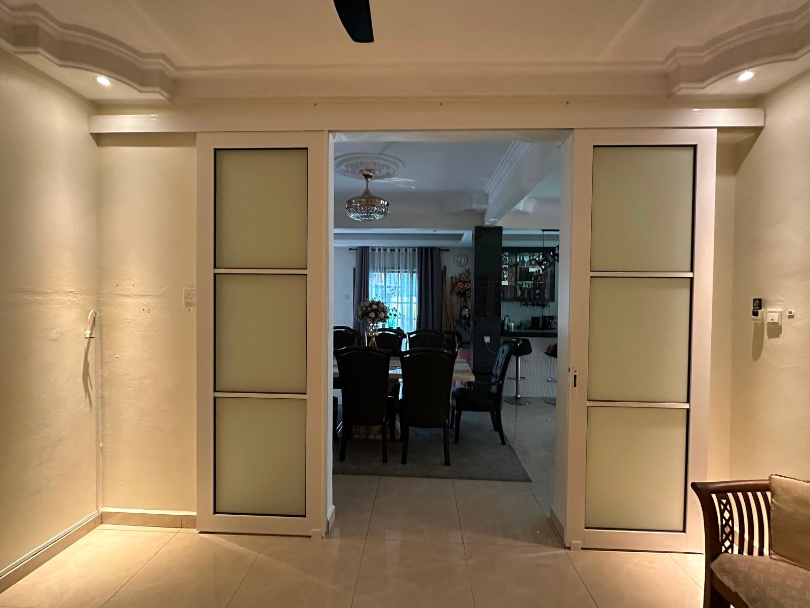Sliding Door