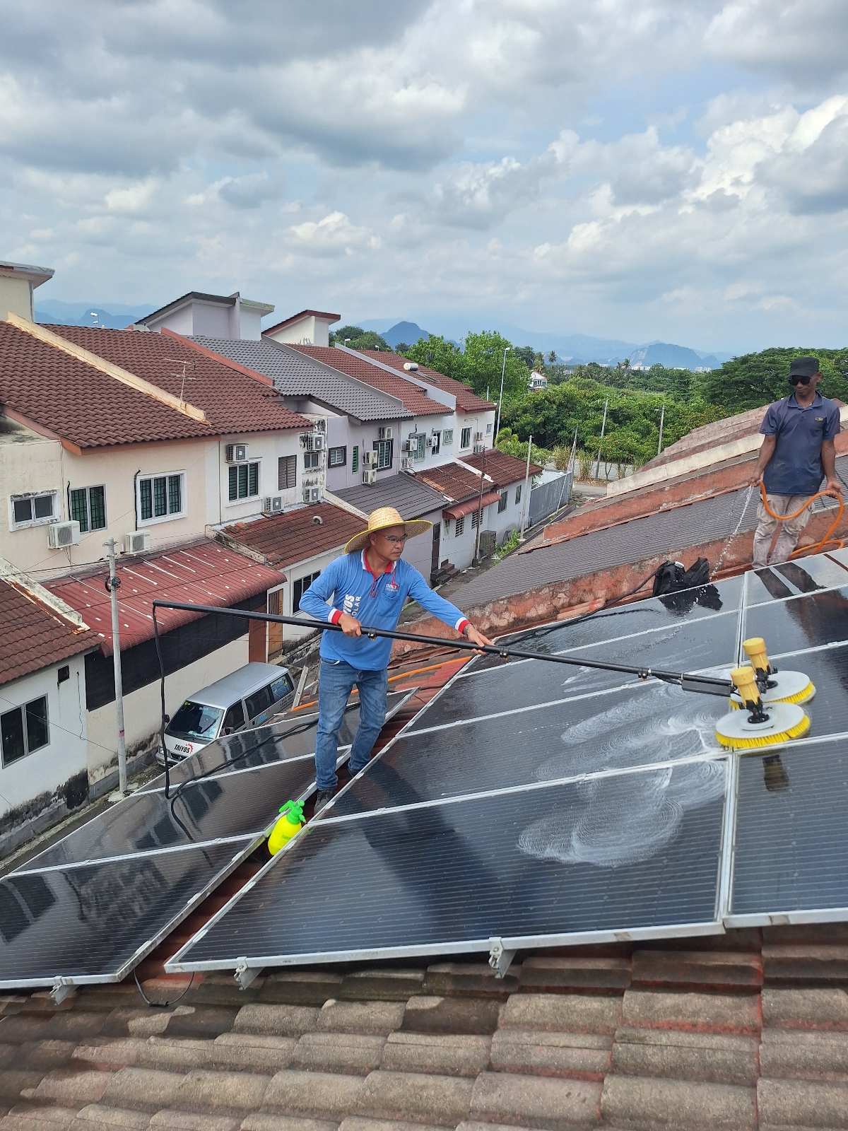 SOLAR PHOTOVOLTAIC (PV)