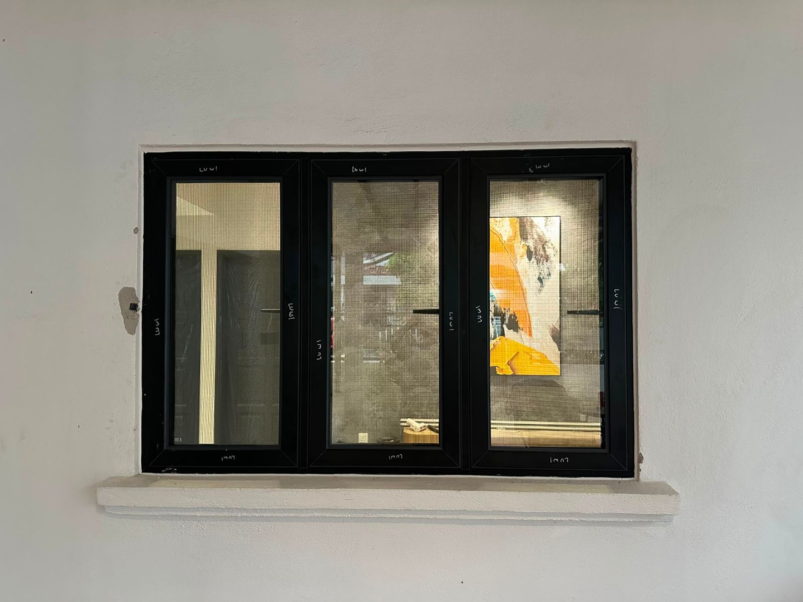 2-in-1 Security Mesh Window: Features and Benefits