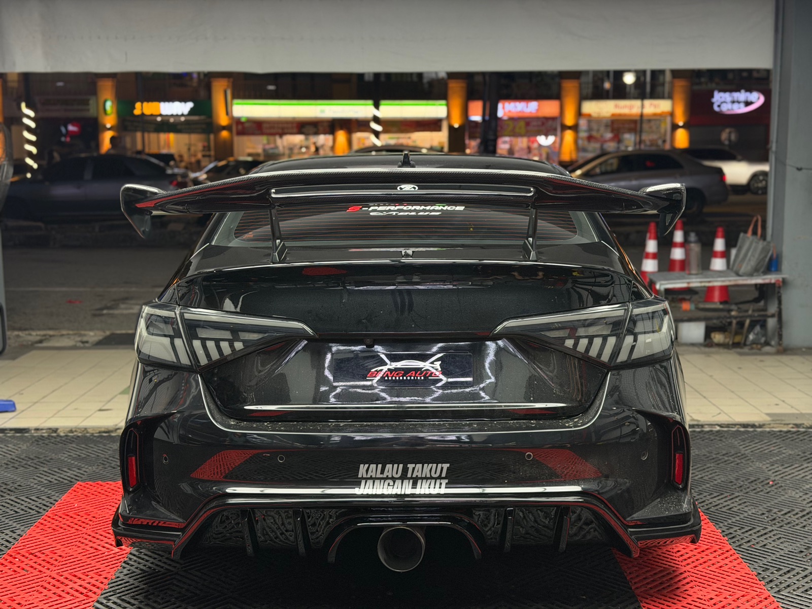 FL5 TYPE R ADRO DESIGN REAR BUMPER DIFFUSER