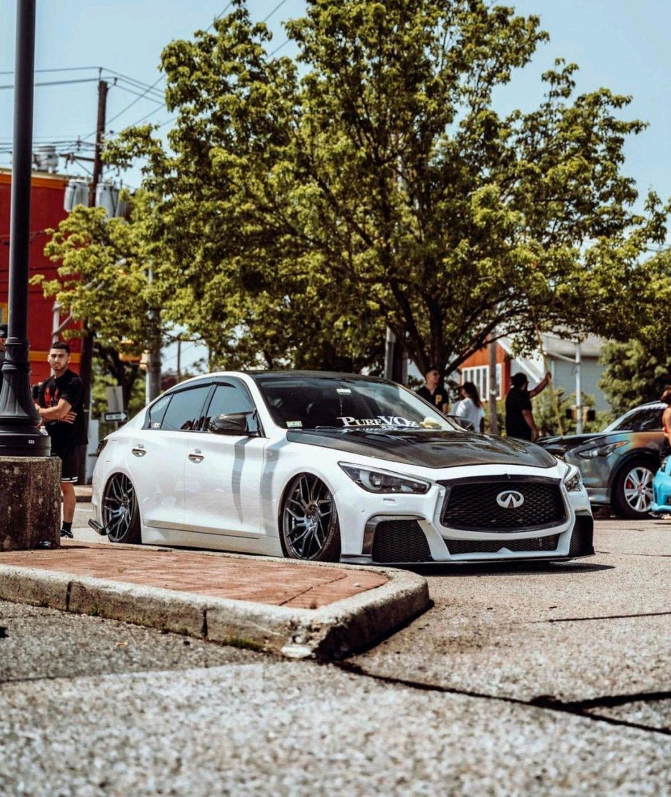 INFINITI