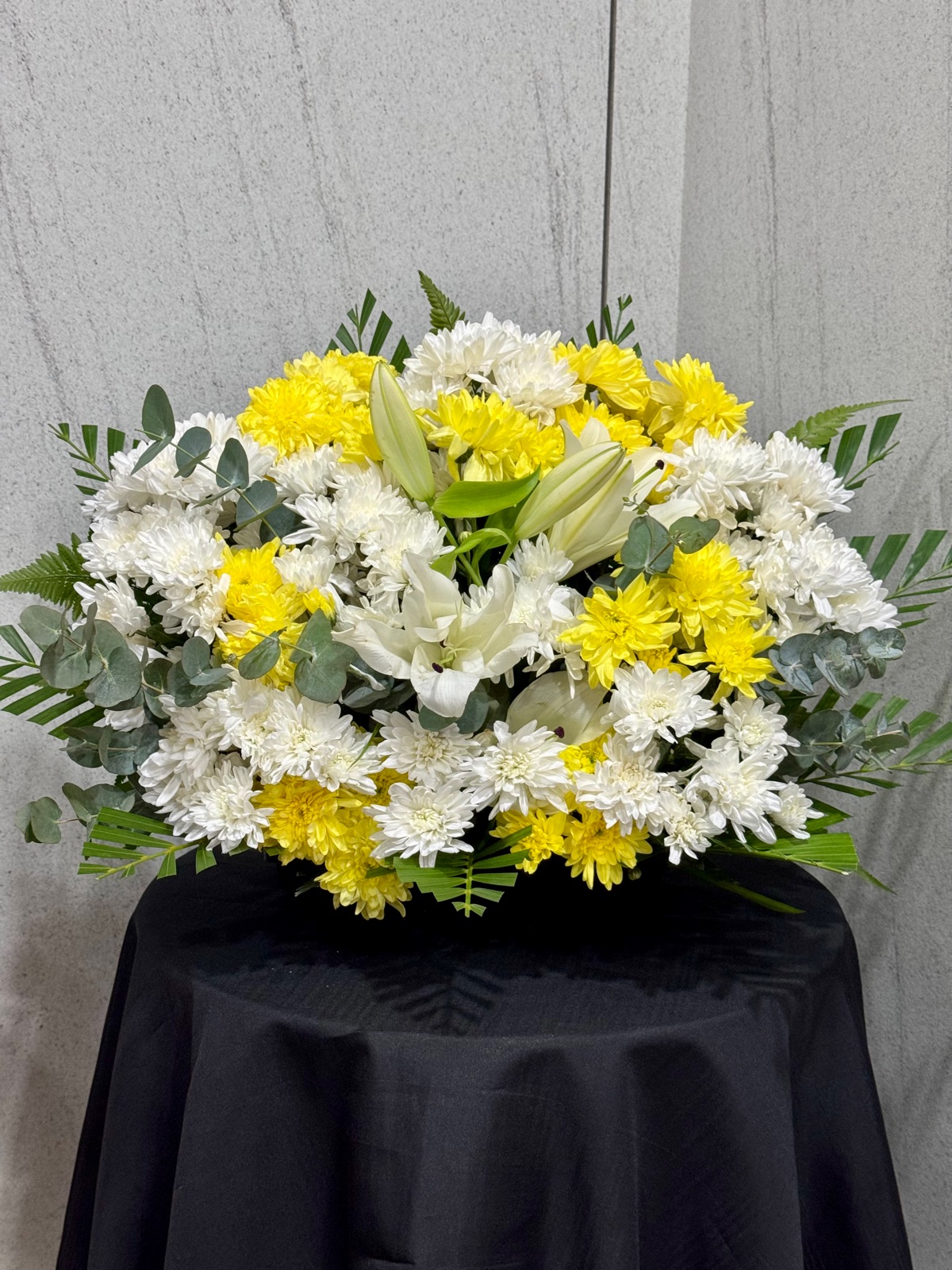 Condolences Flower Baskets CB09 (One Sided View)