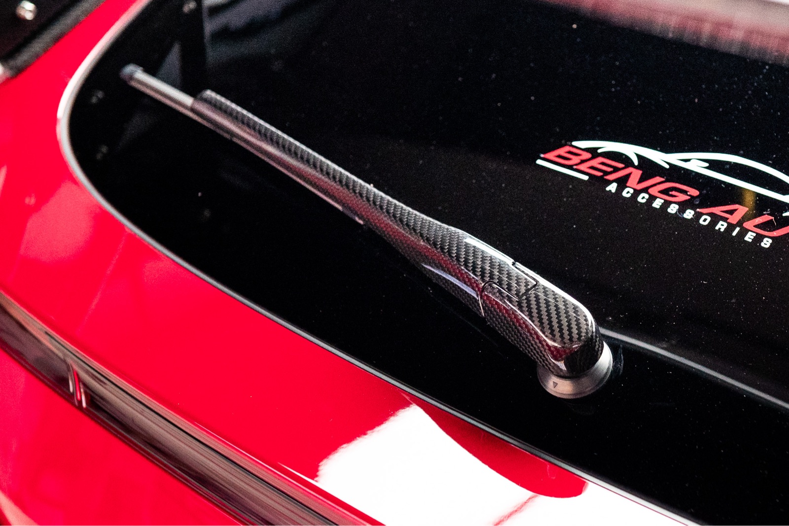 DRY CARBON REAR WIPER COVER