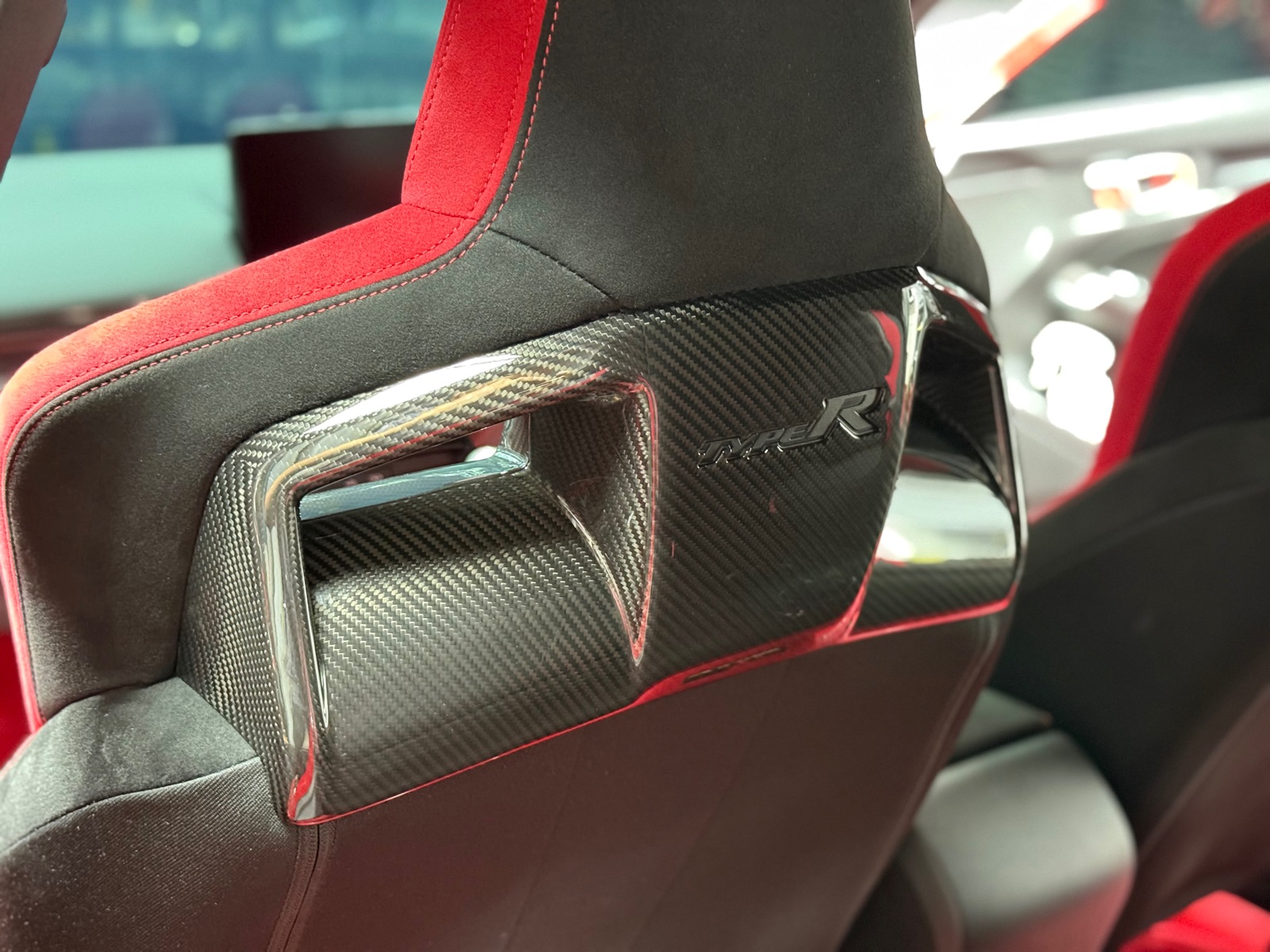 DRY CARBON TYPE R BUCKET SEAT COVER