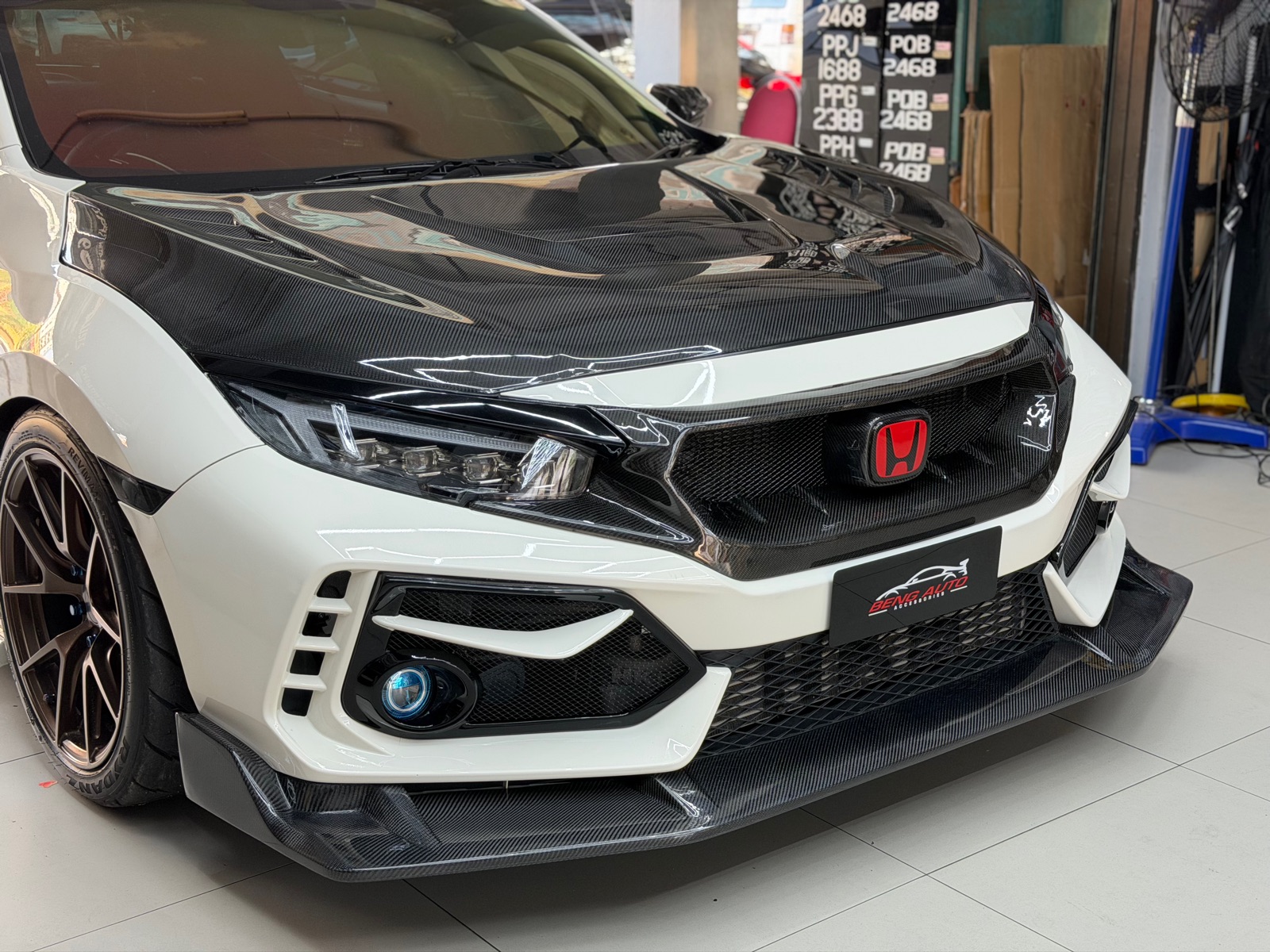 JS’ RACING DESIGN CARBON FRONT LIPS