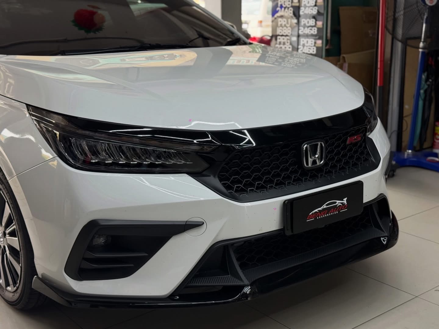 FLRS THAI V1 FRONT LIPS