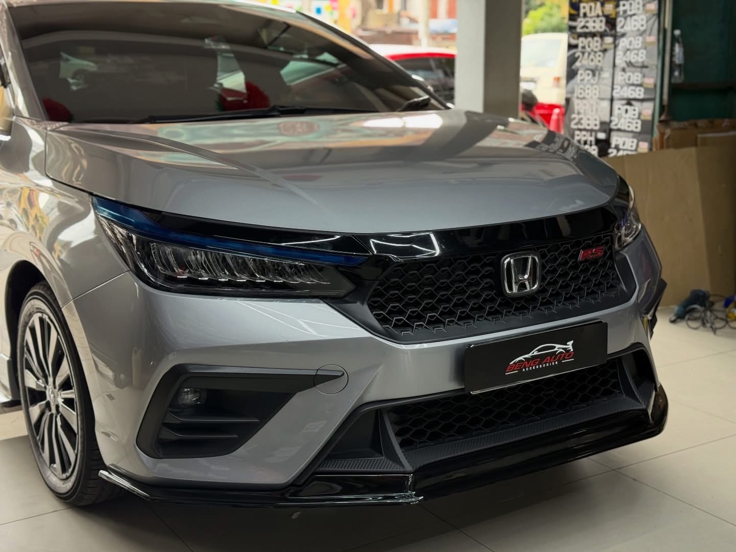 FLRS THAI V2 FRONT LIPS