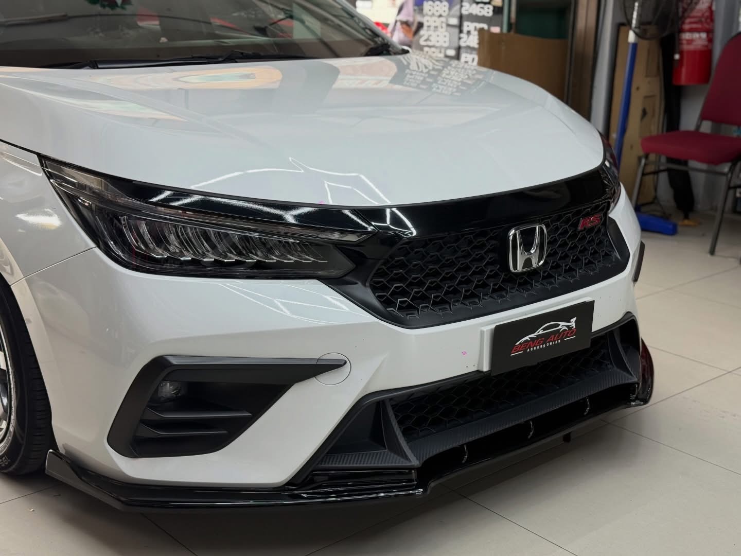 FLRS THAI V3 FRONT LIPS