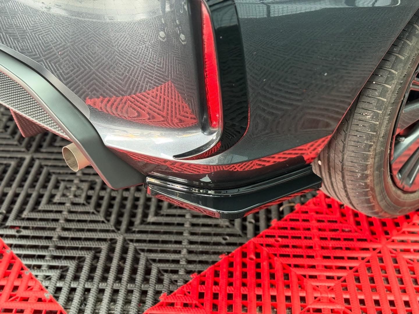 RS V1 REAR SIDE LIPS