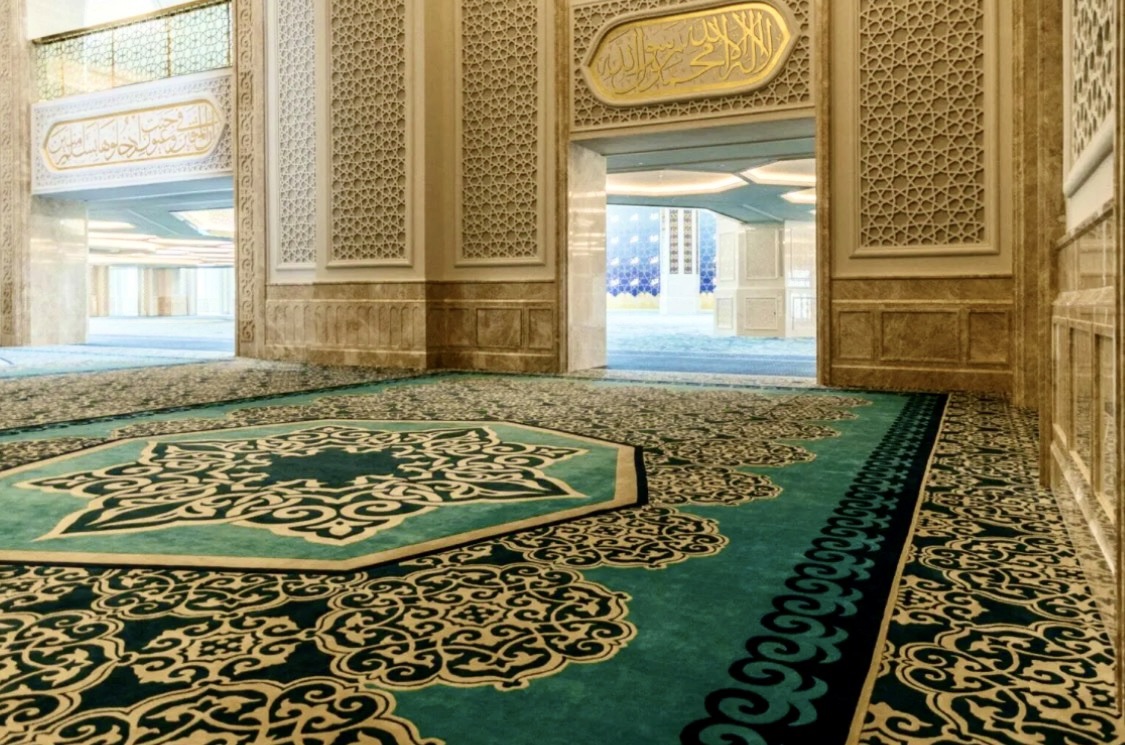 100% wool Hand Made Carpet