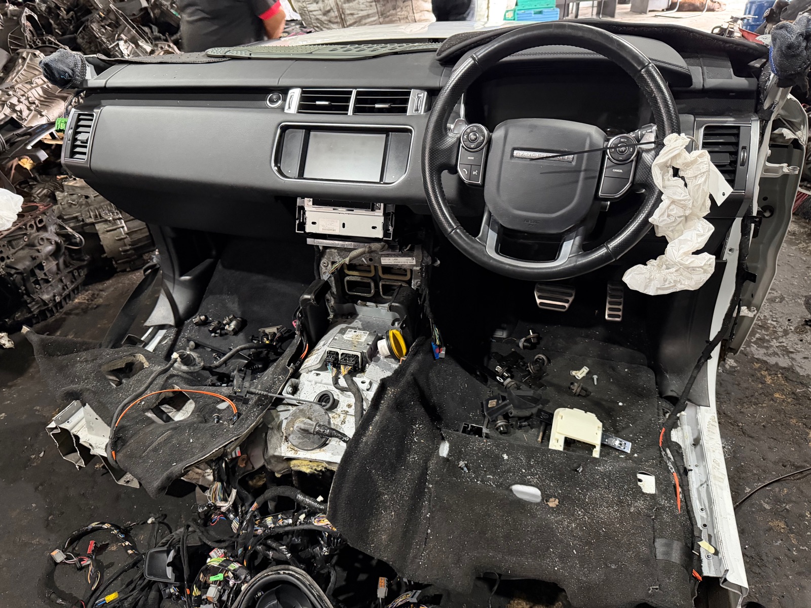 Range Rover Sports 3.0 SDV6 Half Cut
