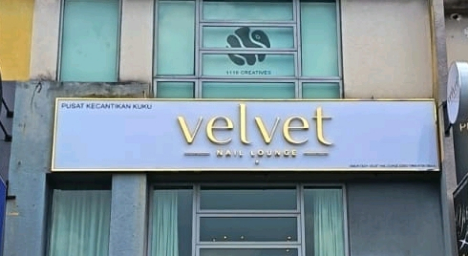PREMIUM LUXURY 3D LED GOLD STAINLESS FRAME BEAUTY SIGNBOARD EXPERT CONSULTANT IN BANDAR UTAMA & SUNWAY