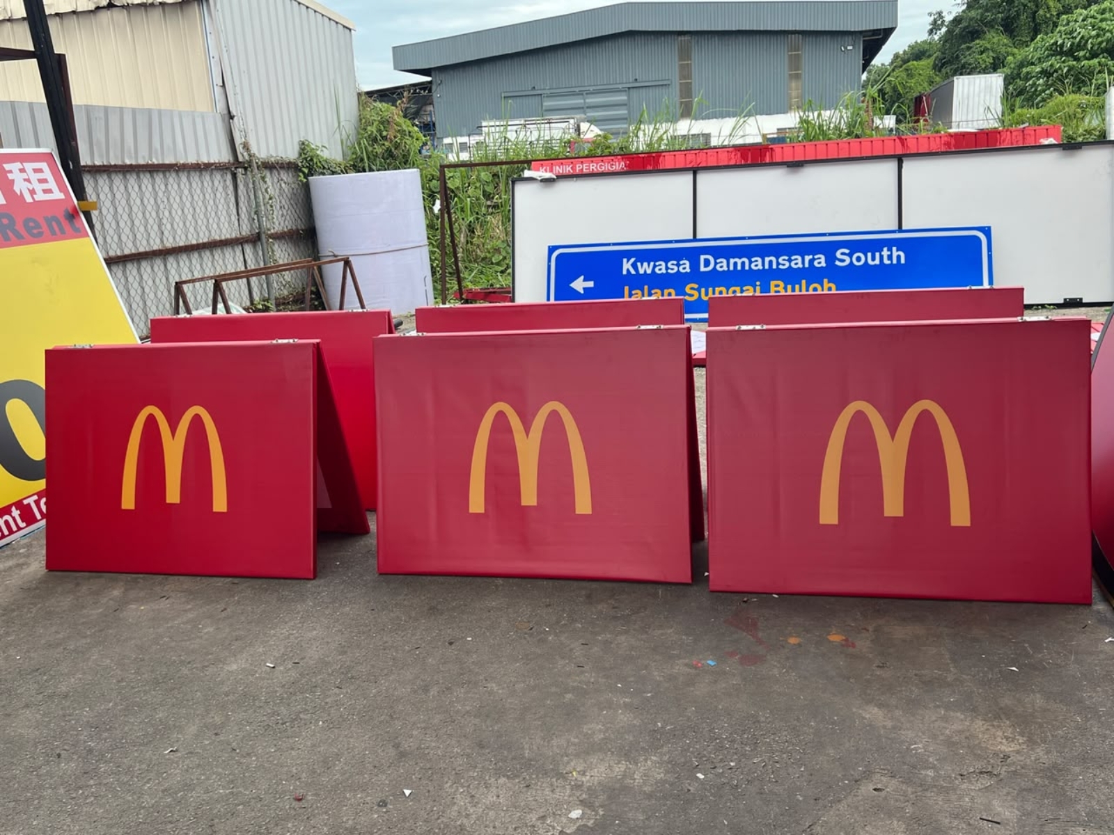 极致性价比MCD赞助运动会展专用A字型迎宾立牌顶级制作工匠服务DAMANSARA及KELANA JAYA
