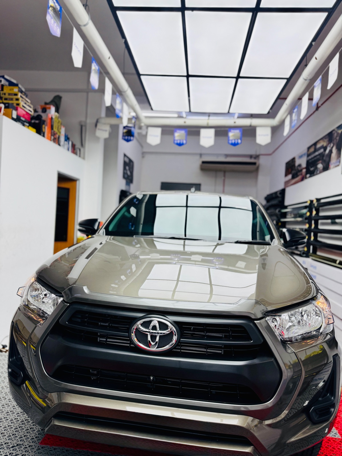 Toyota Hilux Vigo Car Tinted
