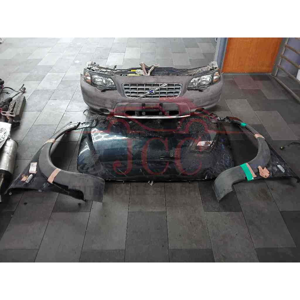 VOLVO XC70 MK2 2005 OCEAN RECE 2.4 NOSECUT (J H566)