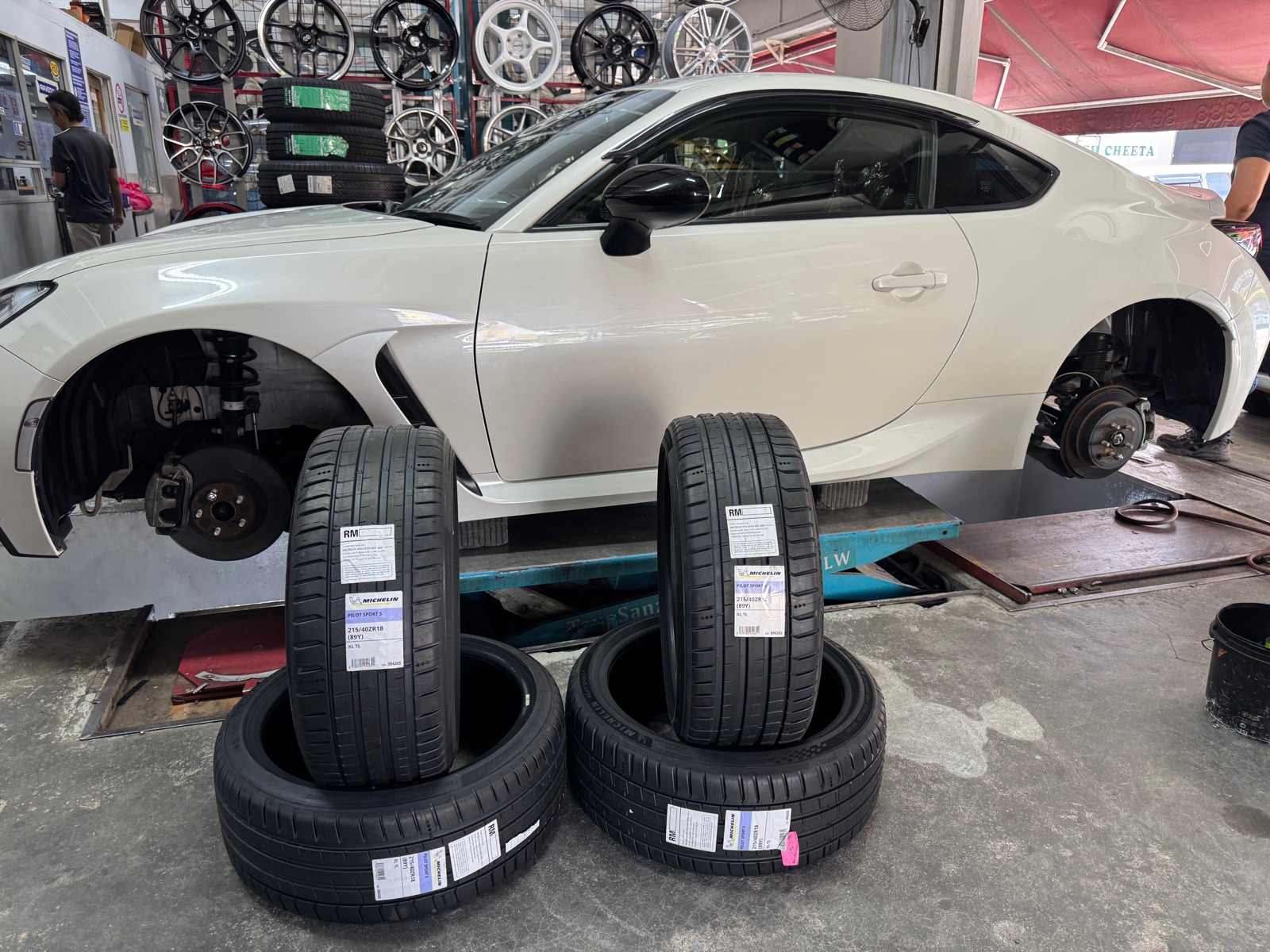 Michelin Pilot Sport 5 Ps5 215/40R18 89Y