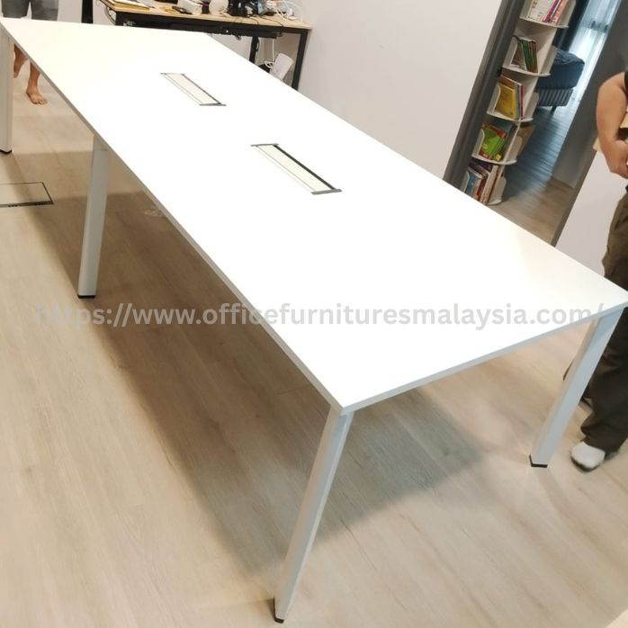 Meeting Table Taman Tun Dr Ismail, 60000 Kuala Lumpur, Malaysia. JUN 2026
