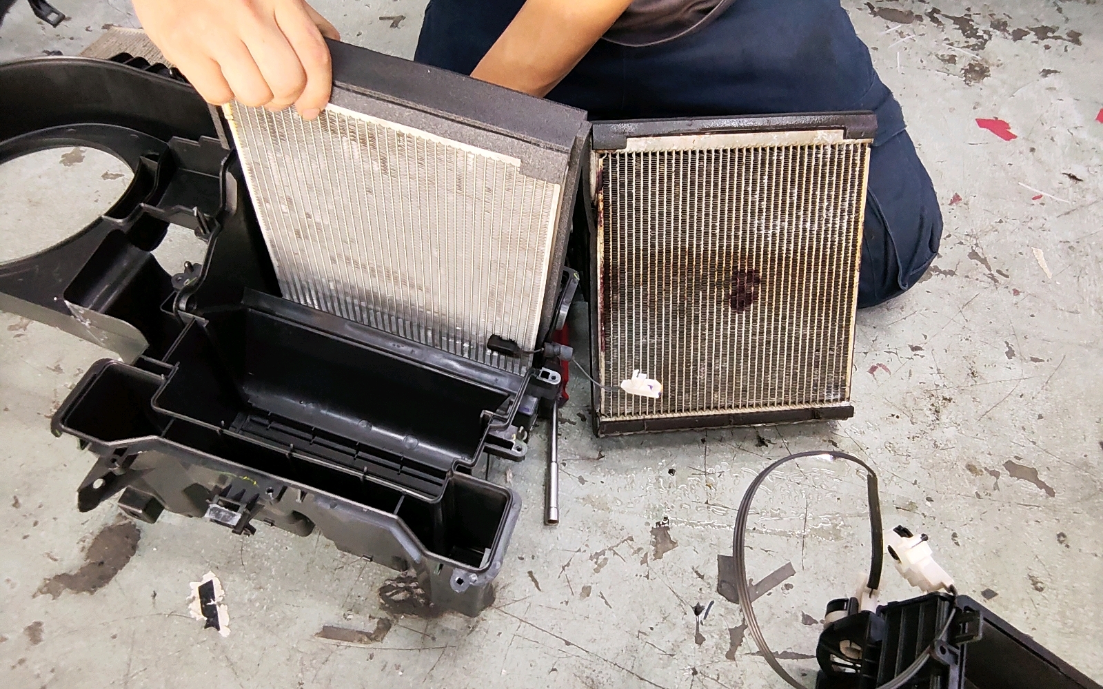 CAR AIRCOND COOLING COIL
