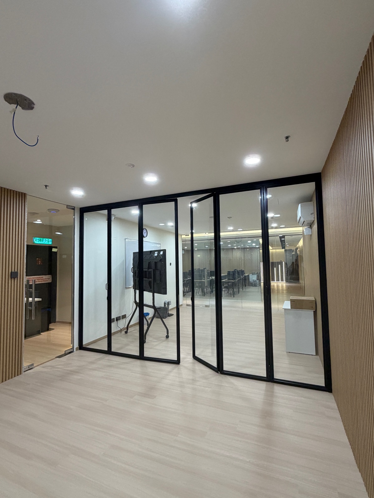 Slim Frame Folding Door