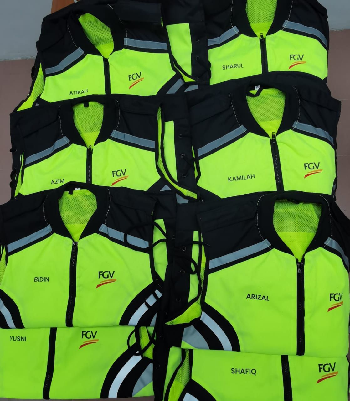 Trusted PPE with Custom Branding 🚚 Personalized Safety Vests Delivered to Our Customer ✅