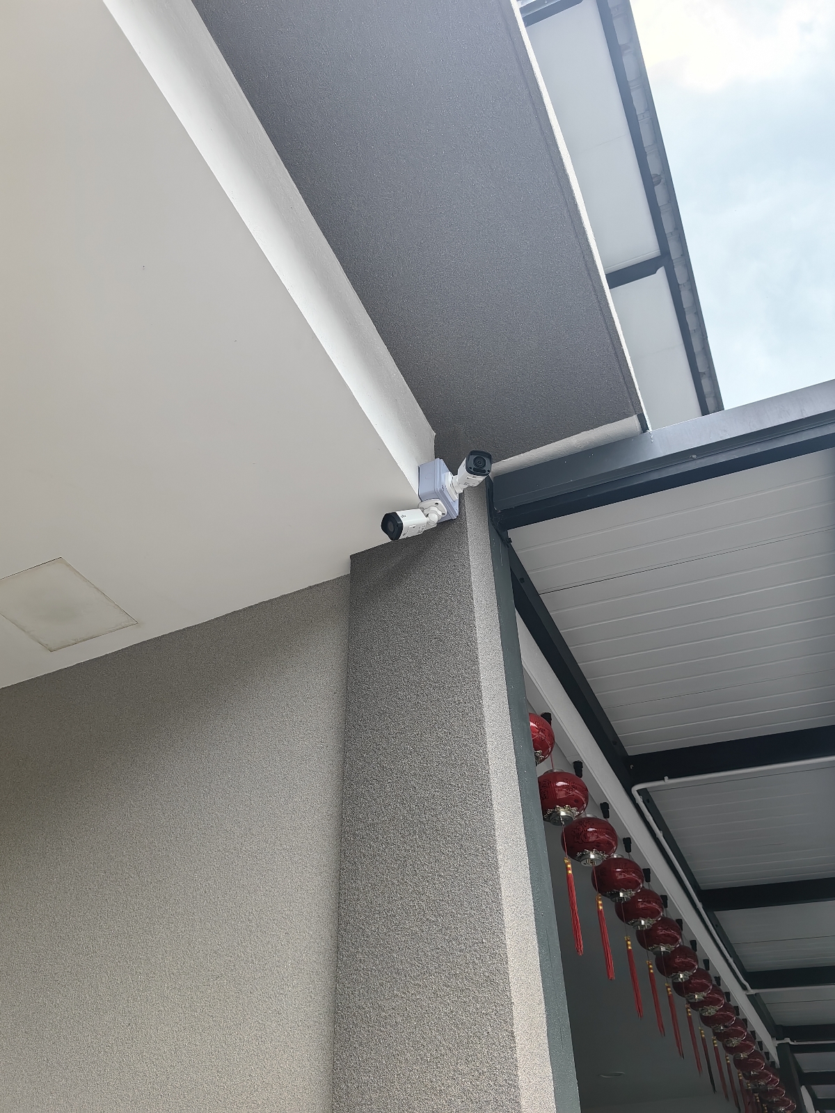 UNV HD IP CCTV With Mic & Speaker