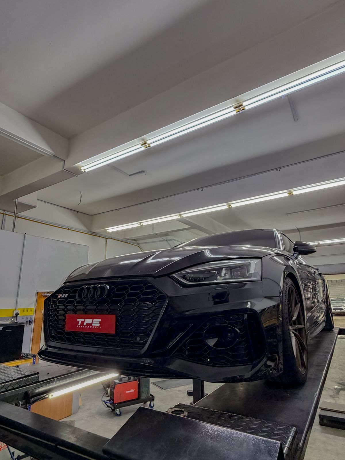 Audi A5 B9 2.0