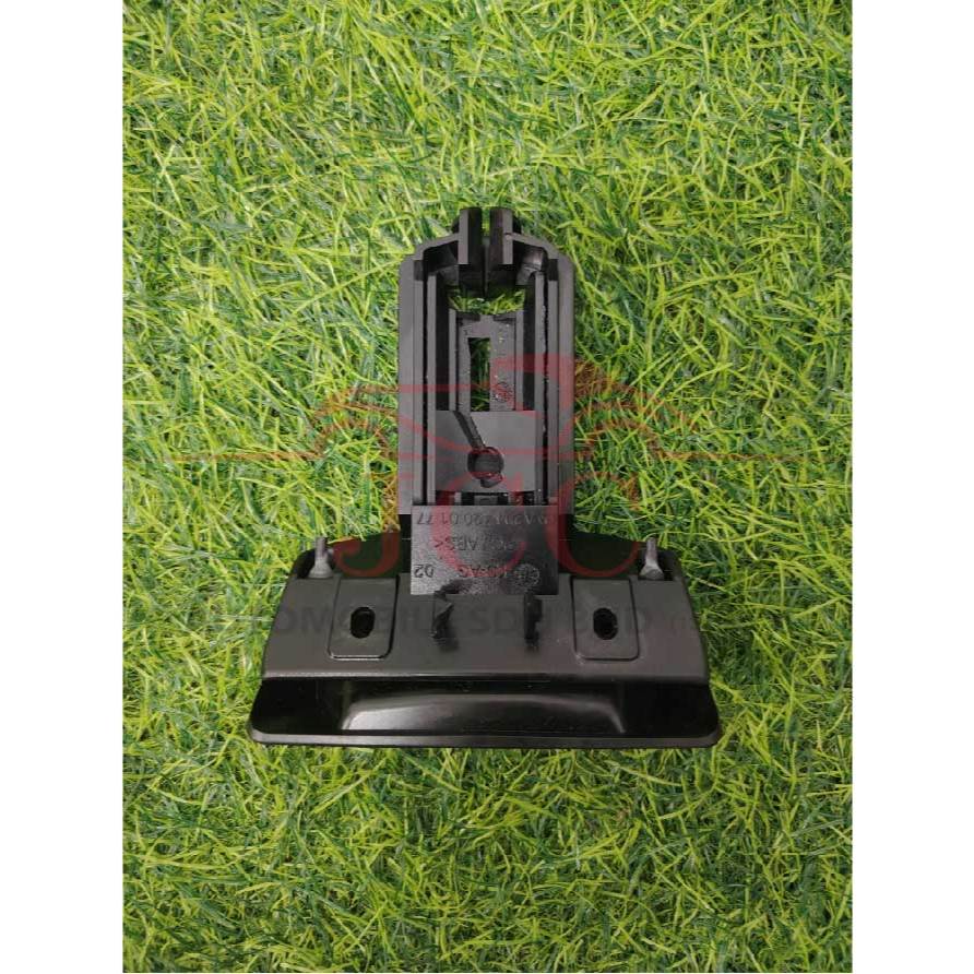 MERCEDES BENZ C-CLASS W204 2012 M271.820 1.8L PARKING BRAKE CABLE HANDLE (2F-2D-F1094)
