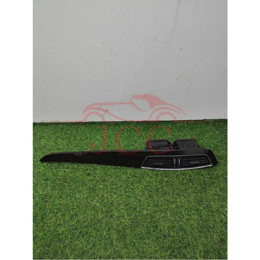 MERCEDES BENZ C-CLASS W204 2012 M271.820 1.8L DASHBOARD CENTER AIR VENT WITH TRIM (2G-2B-F1079)