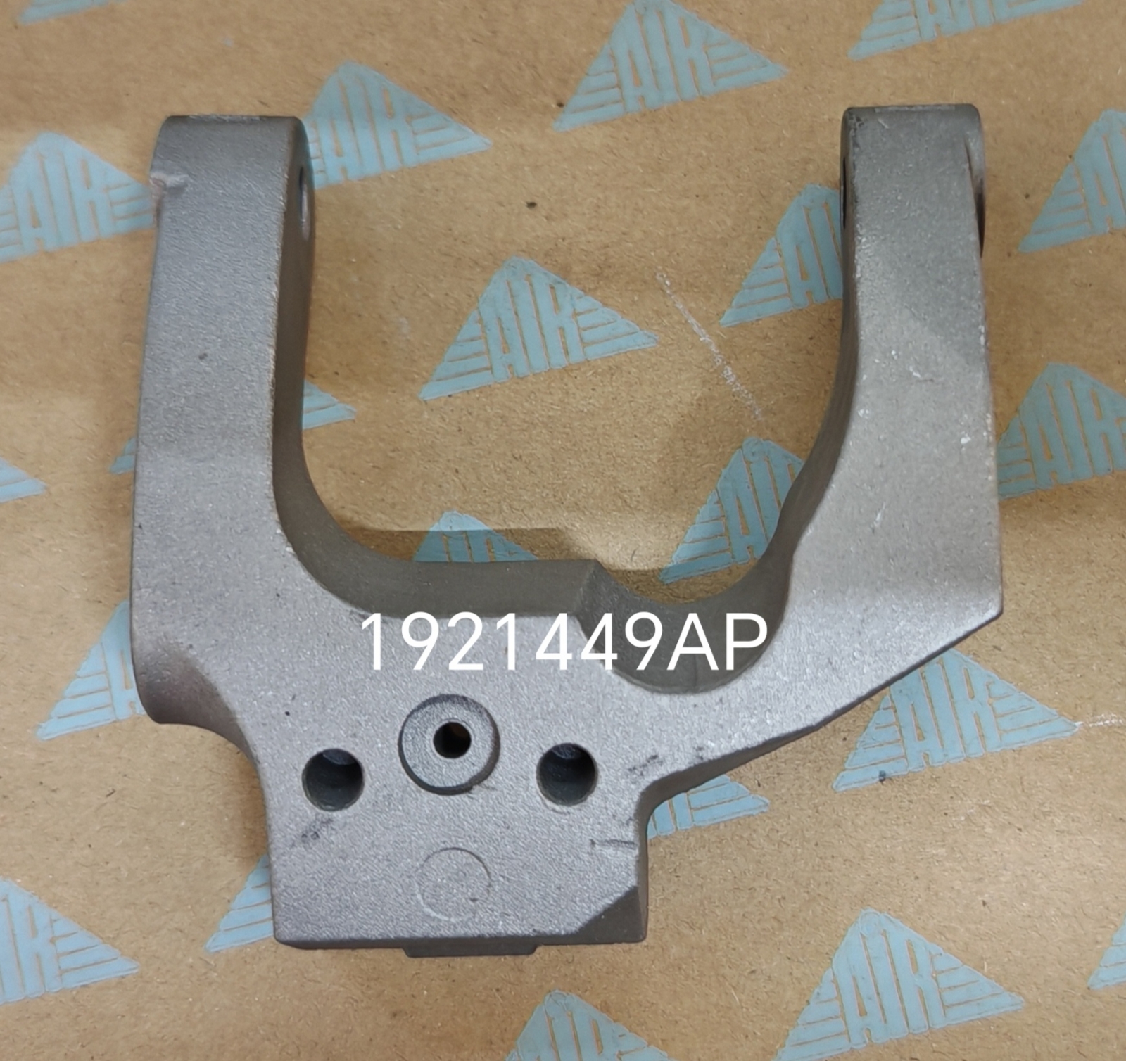 1921449 STRG CYL CATCH