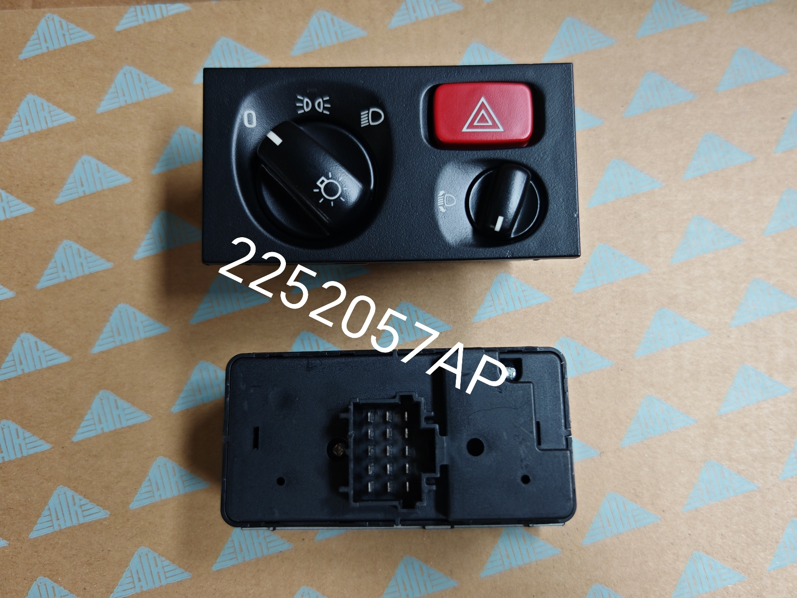 2252057 HEAD LAMP SWITCH