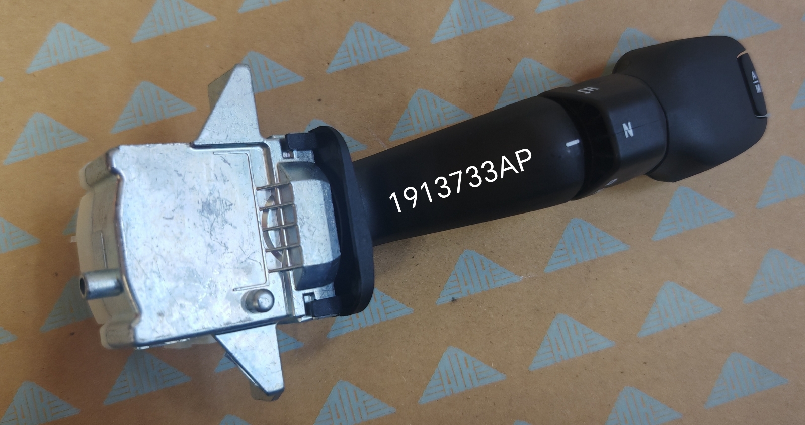 1913733 RETARDER SWITCH